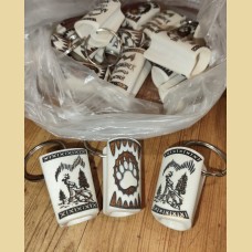 Брелок из кости оленя Бочонок с надписью 